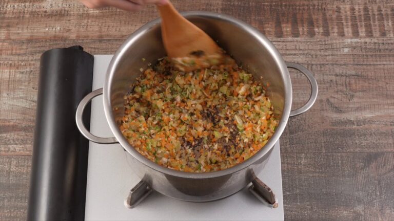 「スパイスたっぷり薬膳カレー」の作り方