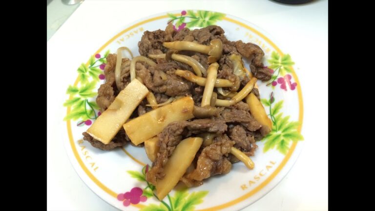 【ケンカはダメ】きのことたけのこと牛肉のオイスター炒め【VS料理祭】