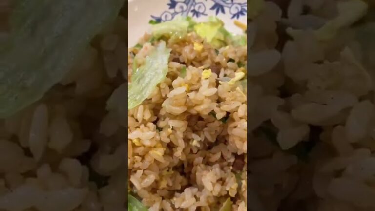 レタスチャーハン || Lettuce Fried Rice #asmr #friedrice #炒飯 #shorts