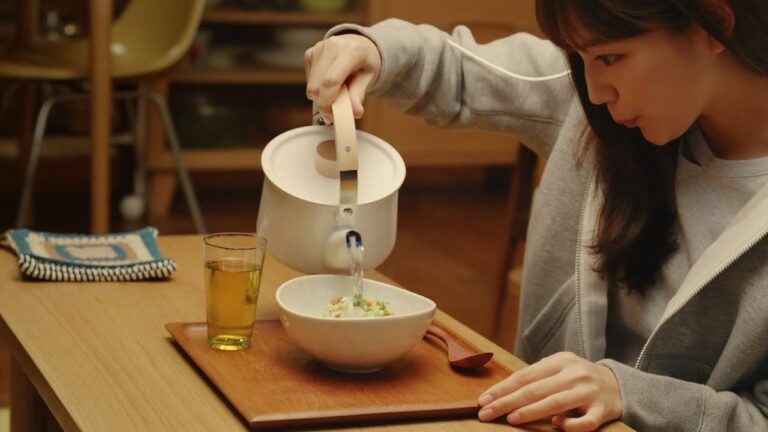 AJINOMOTO Knorr たっぷり野菜で満たされたいときのスープごはん用 CM 「早く満たされたい」篇 15秒