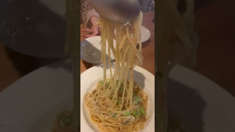 【パスタくるくる】本場で修行したシェフのパスタ！アサリと枝豆、ペコリーノチーズのスパゲティ【イタリアン食堂 NUKUNUKU】