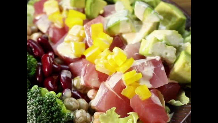 和風アレンジの彩りサラダ マグロのコブサラダ