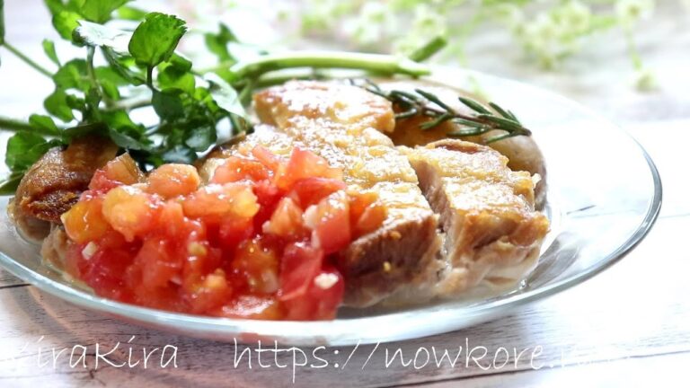 皮パリパリ！鶏もも肉のソテーを爽やかトマト＆レモンソースで