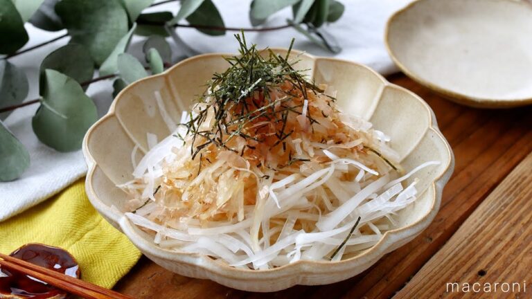 【大根サラダ】ポン酢ドレッシングで！大根1つ♪大根をシャッキっと仕上げるコツも紹介｜macaroni（マカロニ）