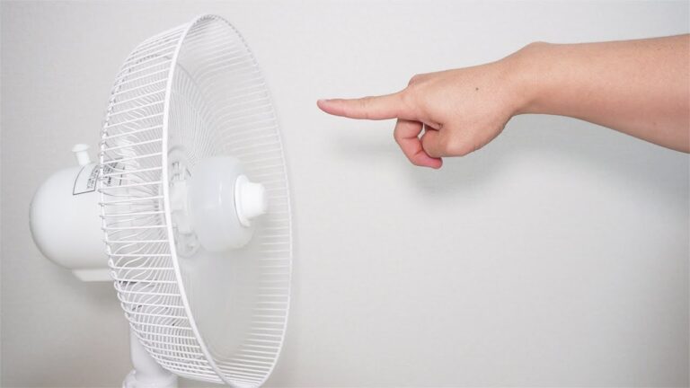 扇風機に指を突っ込むとこうなる
