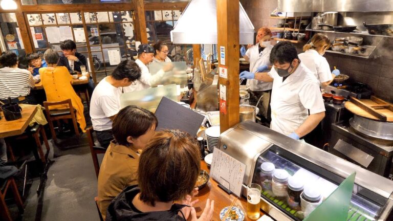 大阪）深夜メシ食堂！常連が殺到する天ぷら蕎麦屋のガッツリかき揚げ丼丨Tempura and Soba Restaurant