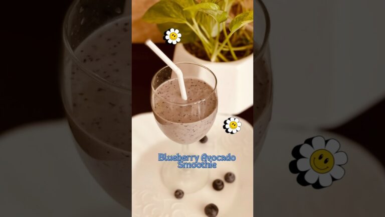 Blueberry Avocado Smoothie #shortsfeed #shorts #easyrecipe #smoothie