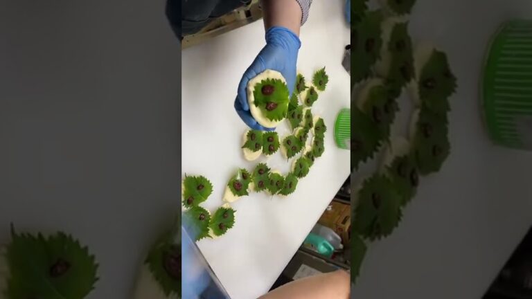 焼き立てパンの工程　うめしそチキン