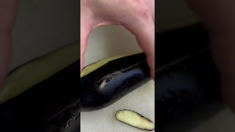 ナスの半月切り【味噌汁】