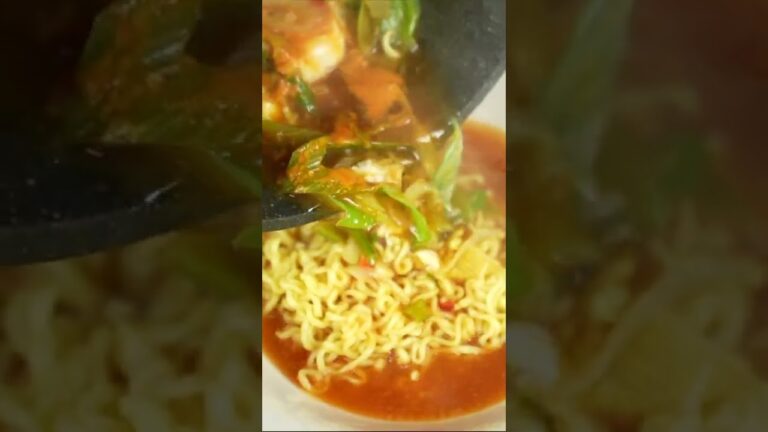【1分韓国料理】韓国人が教えたい‼️1番辛ラーメンを美味しく食べる方法‼️