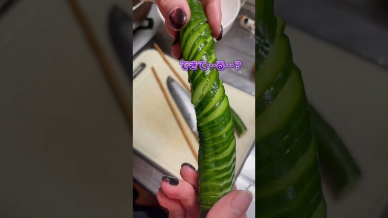 蛇腹きゅうりの柚子胡椒和え。難しい。#料理動画 #きゅうり #柚子胡椒