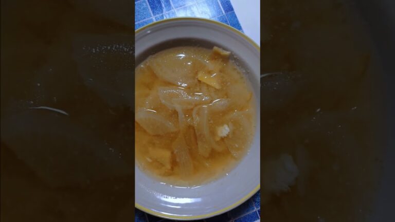 どこまでも大根のお味噌汁:⁠)やさし、こころにもおなかにも。玉ねぎとまるごとしょうがぁ　なぃなぁ♡