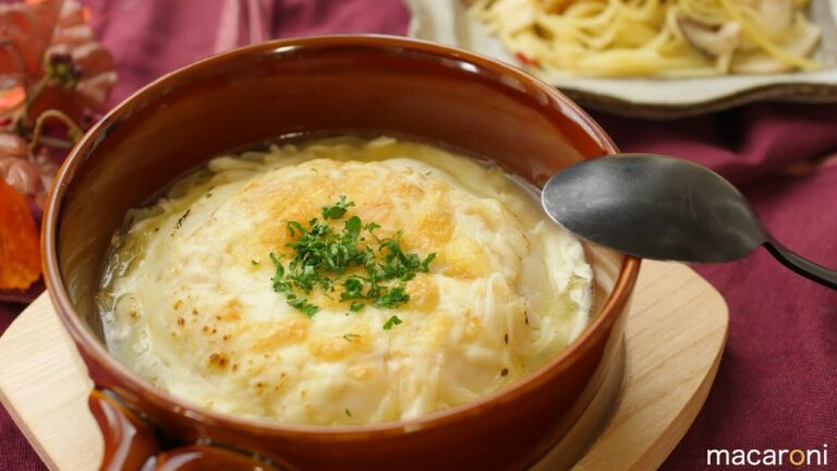 とろ〜りチーズで絶品！ 長ねぎ グラタン 肉まん スープ のレシピ 作り方