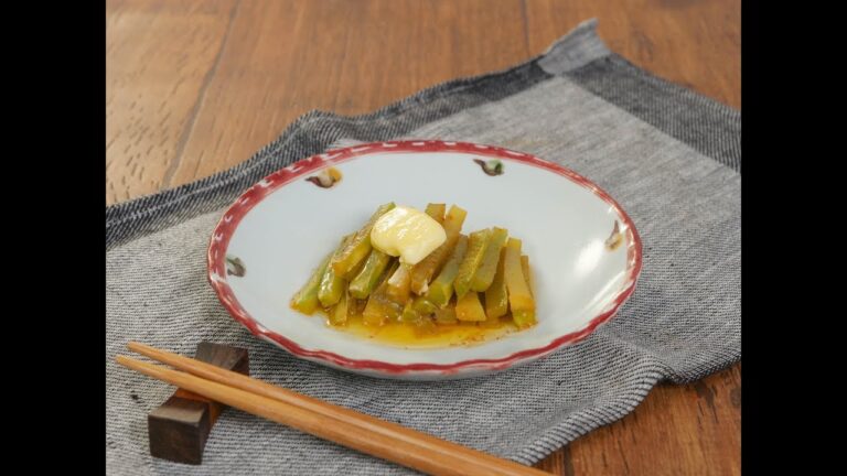 レンジでブロッコリー茎の病みつきめんつゆバターきんぴら