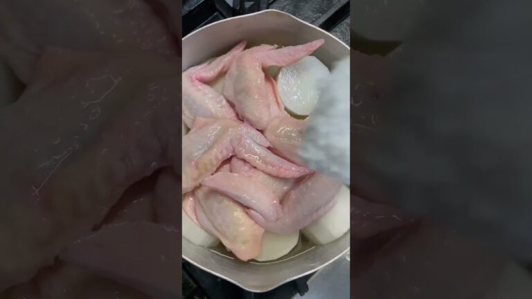 【大根と手羽先】大根と手羽先を炊いたもの。#煮付け#Cookingfood