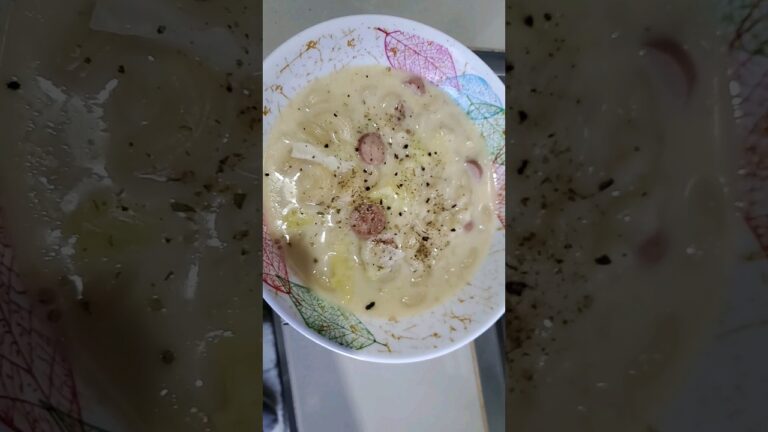 初心者でもできる濃厚のマカロニスープ#フィリピン料理 #フィリピン #マカロニ #スープ  #手作り #手料理 #ショーツ #sopas #初心者でも簡単 #簡単レシピ #shorts