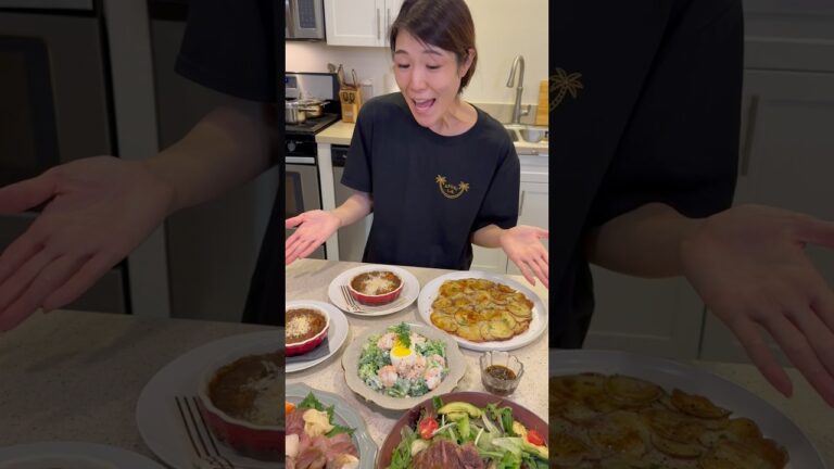 本日の酒のお供… さつまいものガレット、ブロッコリーとエビのシーザーサラダ　#酒の肴  #foodlover