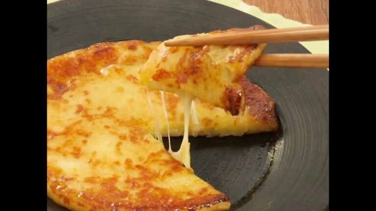 チーズがとろ〜っと溶けて絶品！大きな丸ごといももち