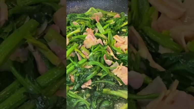 SAUTÉED BACON AND SPINACH   🤤😍ほうれん草とベーコン🤤 #sauteedbaconandspinach #shorts #short #ytshorts #fyp