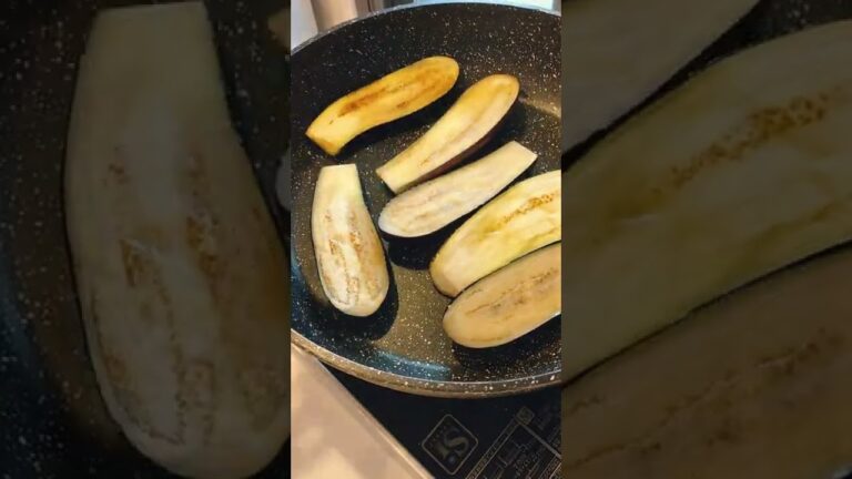 🍳舞茸で一品☆味しみしみ♫焼いた茄子と相性抜群🤩👍【不器用な私が作る簡単で美味しい料理編】#shorts