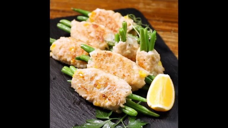 ひき肉だねのコーンがアクセントいんげんのひき肉巻き ｜ moguna[モグナ]