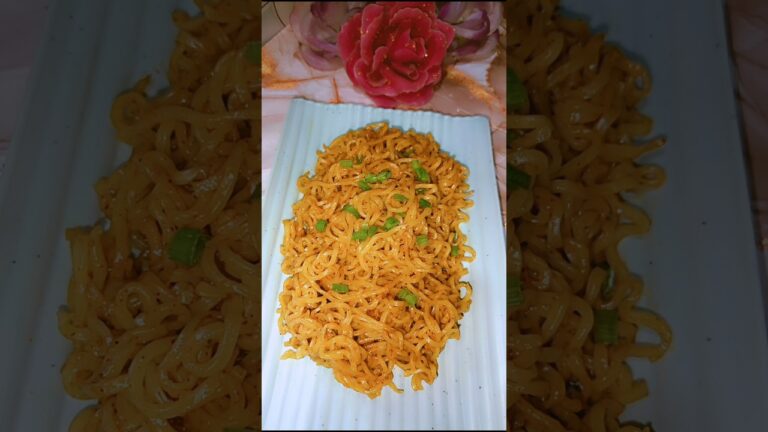 Chilli garlic maggie..🍝🤤🤤| D-1/7 challenge 😉| #shorts #ytshorts #maggie #umrahyasmeen