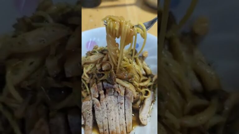 トンテキときのこの和風パスタ