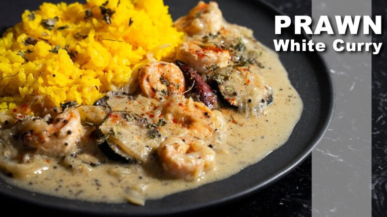 【白いスパイスカレー】海老とズッキーニのココナッツミルクカレーのレシピ！