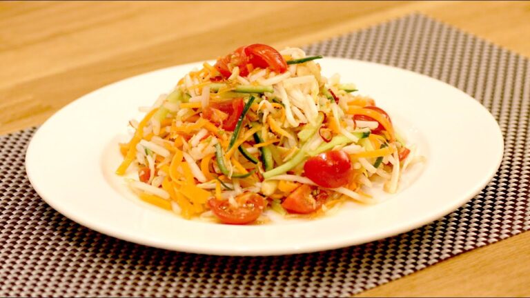 【タイ・ベトナム料理】ソムタム風ピリ辛サラダの手料理レシピ動画