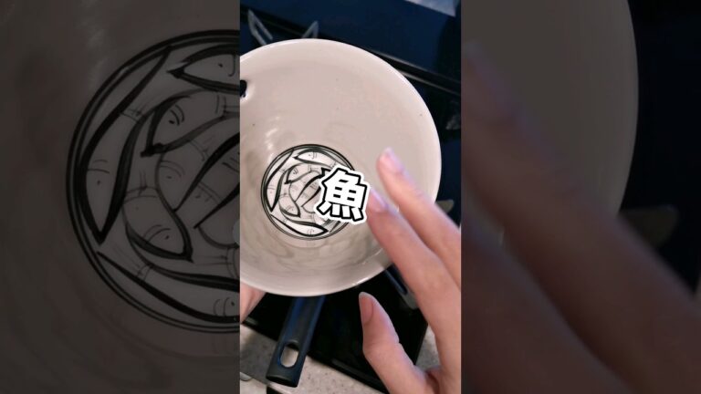 おかかごはんで焼きおにぎりつくって餃子スープかけて食べた日の記録('∇')【おうちごはんvlog】#shorts