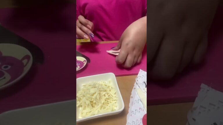 こどもの日用（兜の春巻き）