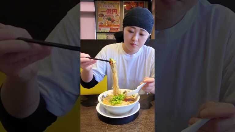現役社員が教える美味しいラーメンの食べ方 #Shorts