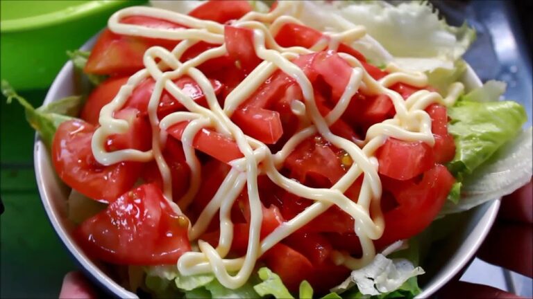 【4K2K】レタスとトマトのサラダ作り The making of salad of a lettuce and the tomato