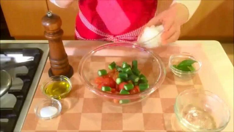 KAGOME トマト 料理レシピ　トマトとオクラの夏サラダ