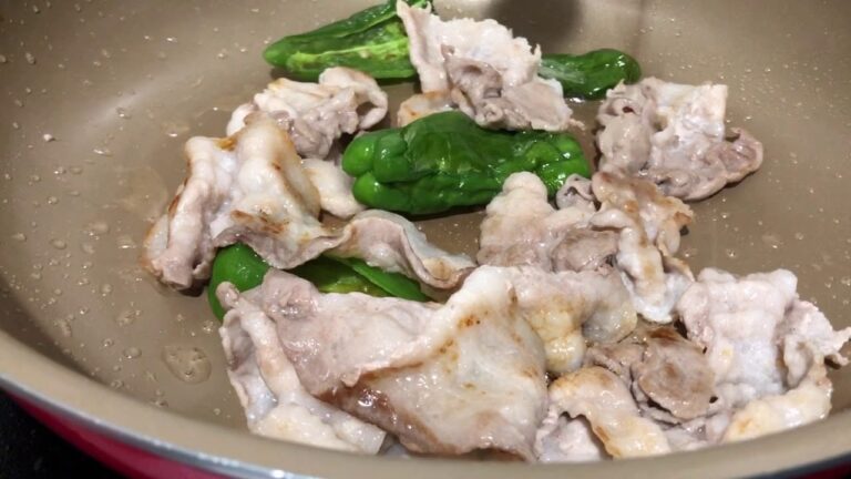ピーマンをレンジで3分チンするだけの豚丼ドープ飯