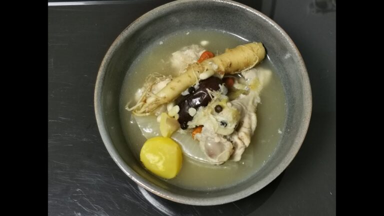 参鶏湯（サムゲタン）の作り方動画