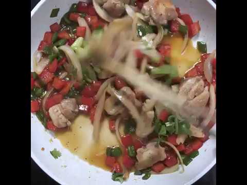 ライム＆ナンプラーがきいたアジアン丼 鶏もも肉のナンプラー炒め丼 ｜ moguna[モグナ]