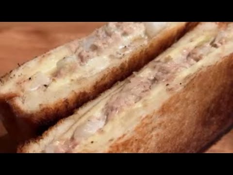 仕事帰りの独身サラリーマンが作る『ツナメルト』