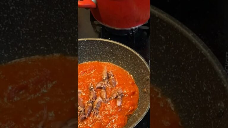 【新トマトソース⁈】ホタルイカの味噌トマトパスタ✿#shorts #cooking #cook #料理 #料理動画 #パスタ #ホタルイカ #トマト #pasta #アレンジ #おうちごはん