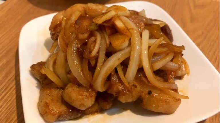 にんにくと玉ねぎたっぷり！トンテキの作り方。ご飯が進むよ！