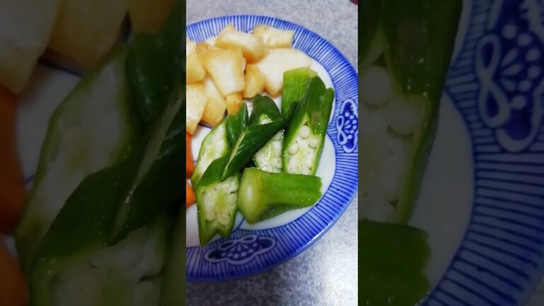 簡単味噌漬け作りました。食感のいいオクラ　人参の甘い感じ　大根の味わい　どれも美味しい　作り方説明欄