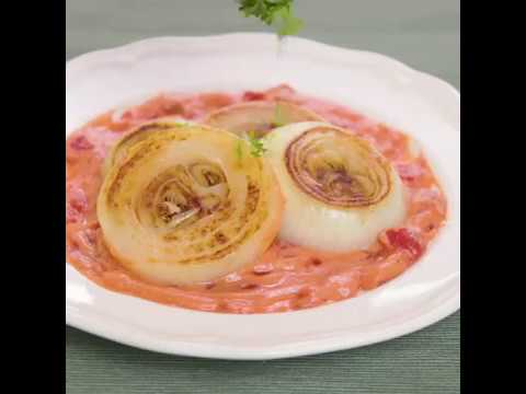 トマトクリームでコクたっぷり♫　オニオンステーキトマトクリームがけ ｜ moguna[モグナ]