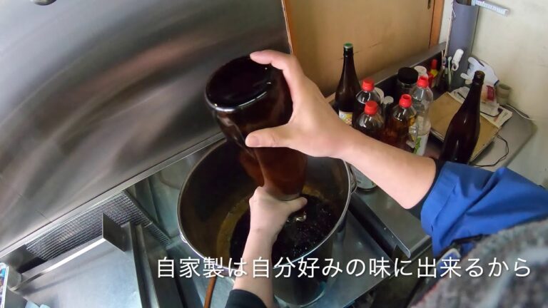 朝日屋の鰻たれ作り