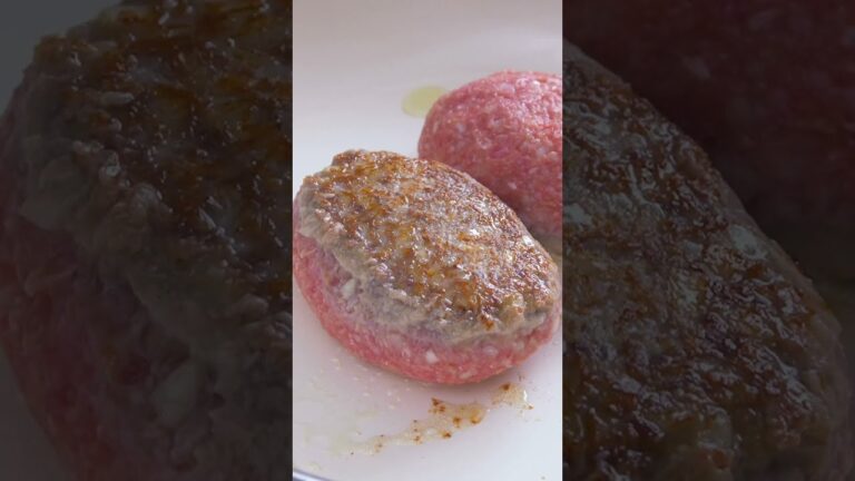 とろ～りチーズインハンバーグ | Melty cheese in hamburg steak  #チーズ #ハンバーグ