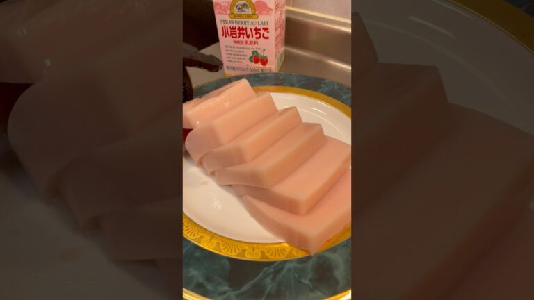 いちごミルクプリン作ってもろた #Shorts #いちごミルク #プリン