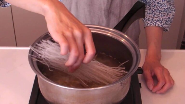 スープに春雨を入れる【オレンジページ：料理の基礎】