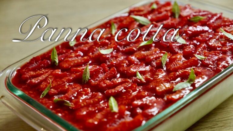 【バニラビーンズたっぷりのリッチな甘さのパンナコッタ】ふわふわ食感＆甘酸っぱいフランボワーズソースがポイント/How to make panna cotta/【簡単料理】