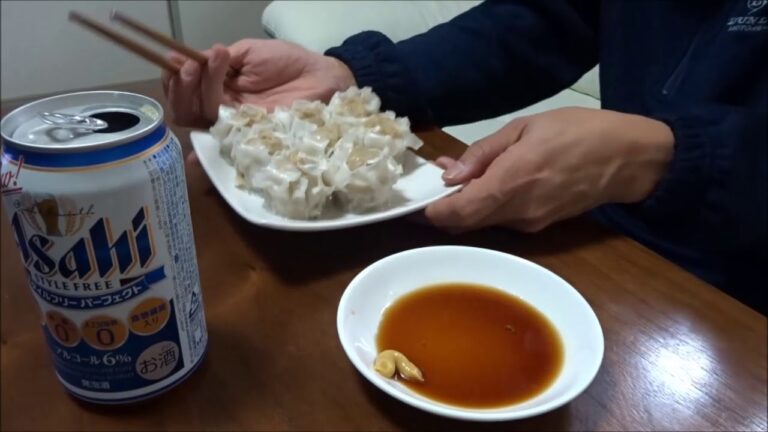 【冷凍食品】　本当にシューマイでご飯がｶﾞﾂｶﾞﾂ進むのか？　 豚のあふれる肉汁にXO醤と葱油が香る ザ シューマイ 　【AJINOMOTO】 [2018]