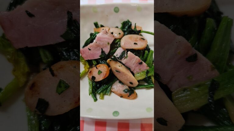お弁当にも♪ベーコンとウィンナーのほうれん草炒め