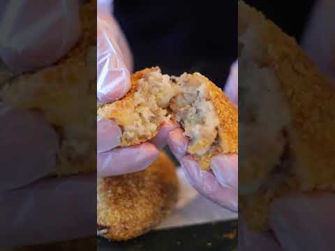 【もちもちポテトコロッケ】もっちり食感が病みつきになる！甘辛ひき肉入りコロッケの作り方